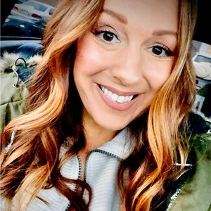 Meet your Posher, Christine